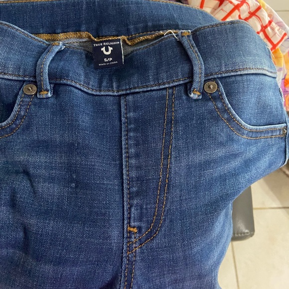 Bundle of True religion jeans. 20$ each
Get for $30 - Picture 5 of 7